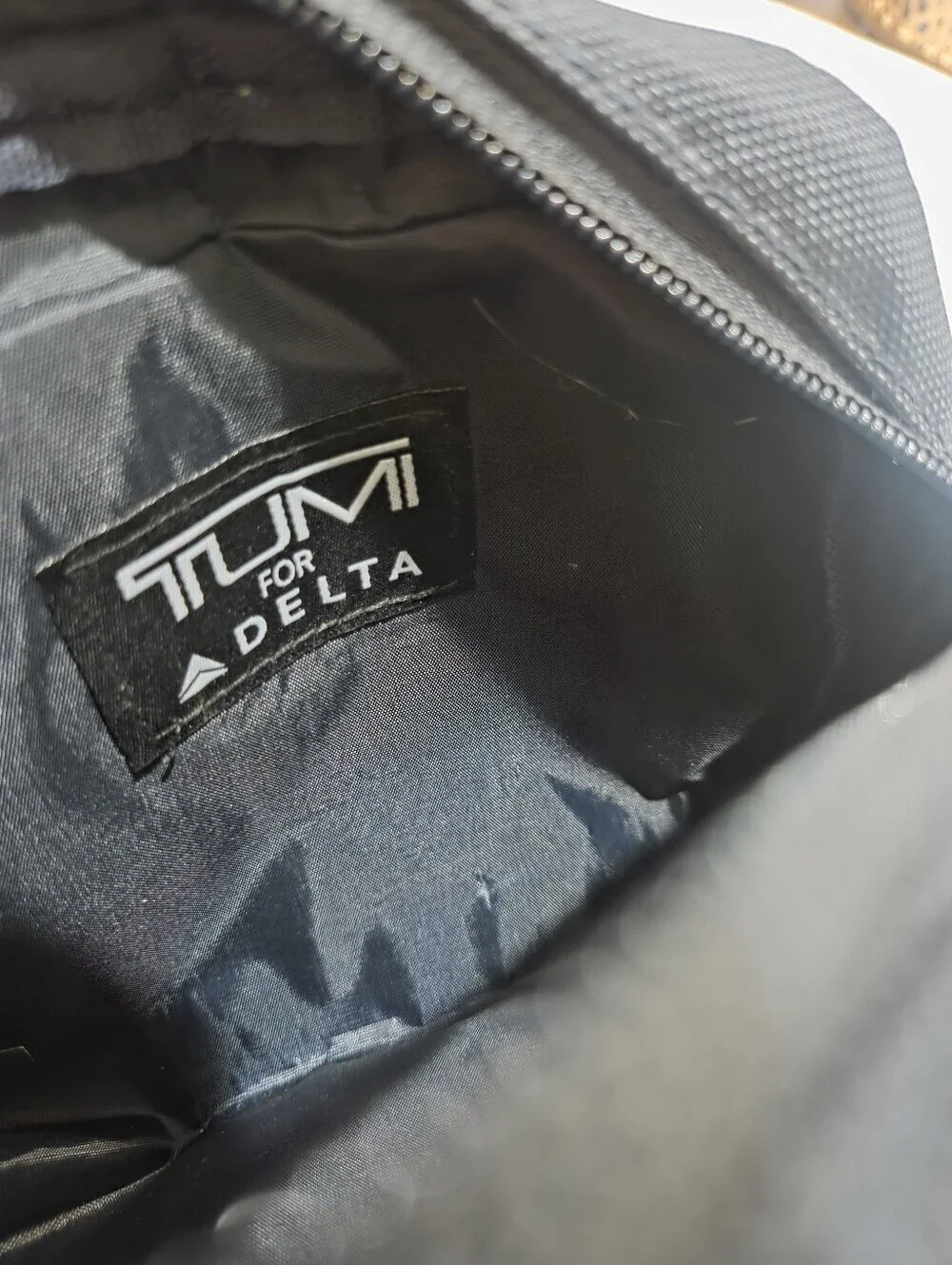 Tumi For Delta  Blue Men’s Travel Toiletry Bag